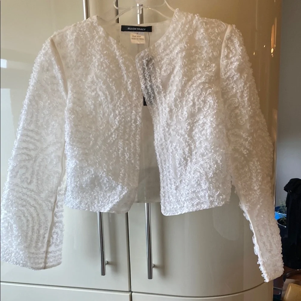 White silk short jacket - Picture 1 of 4